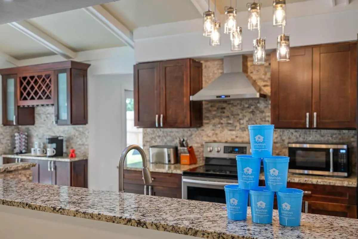 Feriehus Luxury 5 Bdrm Home - Stunning Pool - Huge Backyard Tampa USA