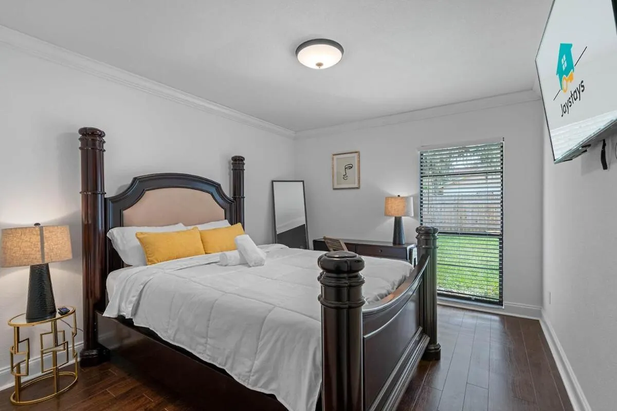 Feriehus Luxury 5 Bdrm Home - Stunning Pool - Huge Backyard Tampa
